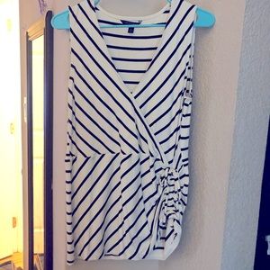 Banana Republic NWOT striped tank top size M